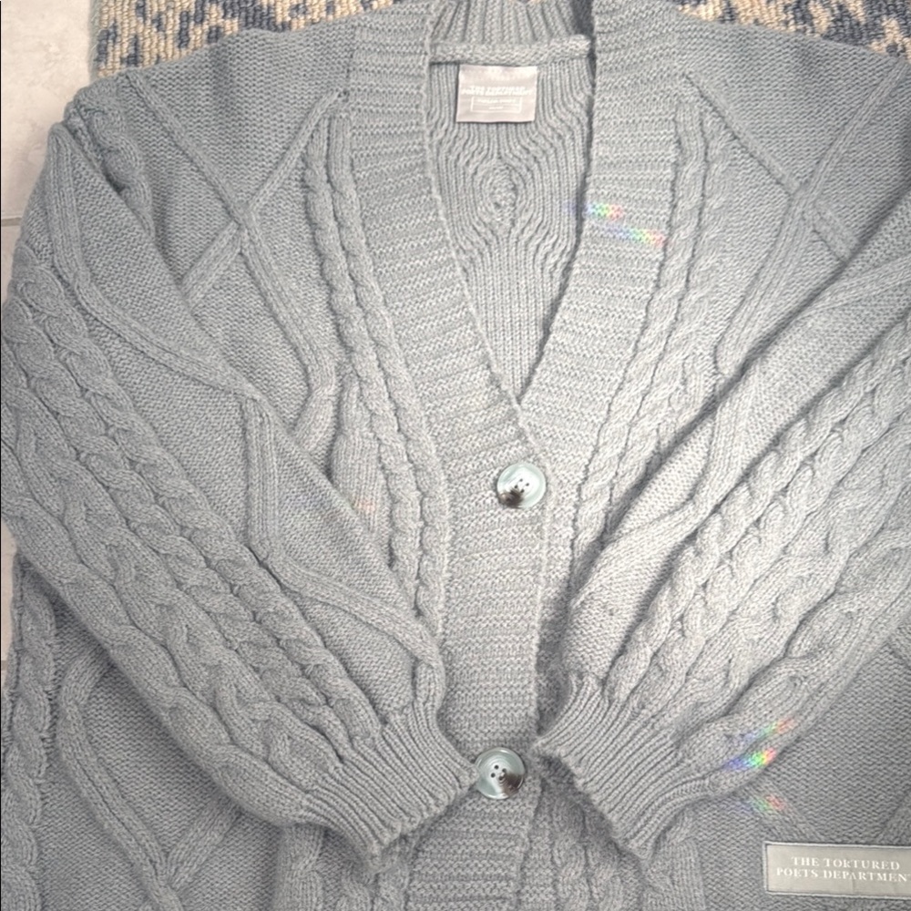 Gray Cable Knit Sweater Very Good Condition